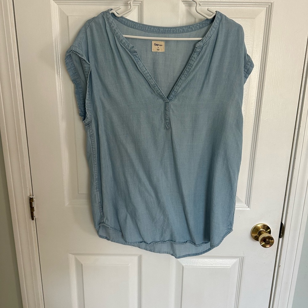 GAP Women's Soft Blue Cap Sleeve Blouse - Picture 4 of 4